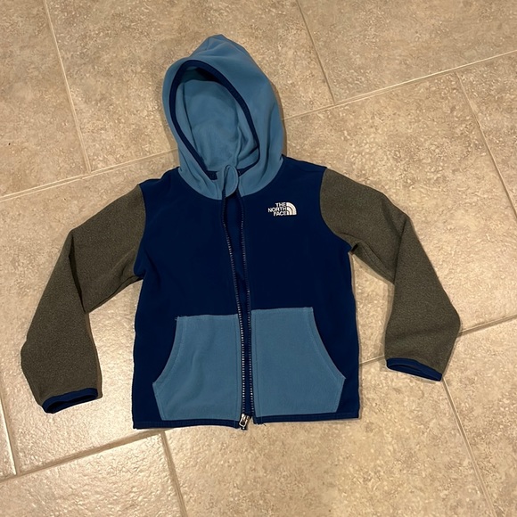 The North Face Jackets & Coats The North Face Fleece Jacket With